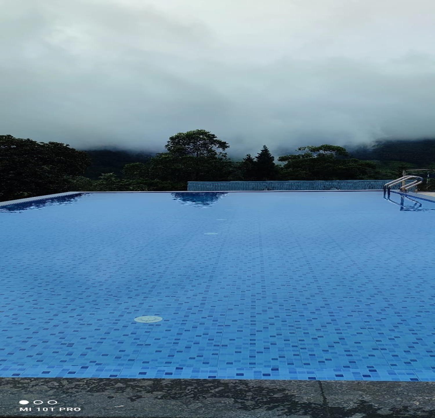 Camelot Resort Munnar Eksteriør billede